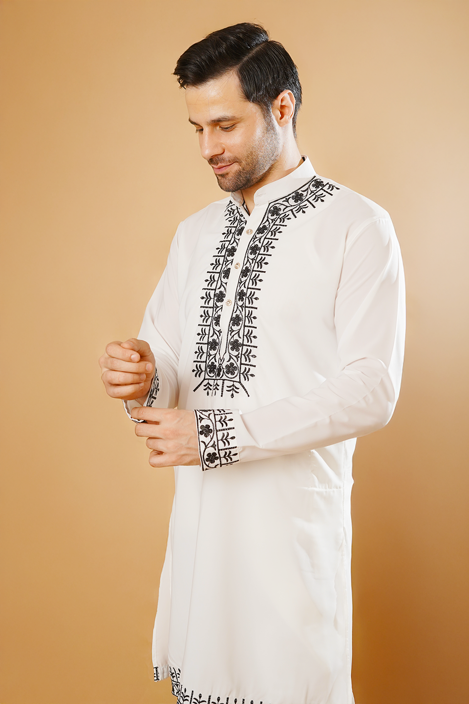 Cotton Blend White Kurta Pyjama