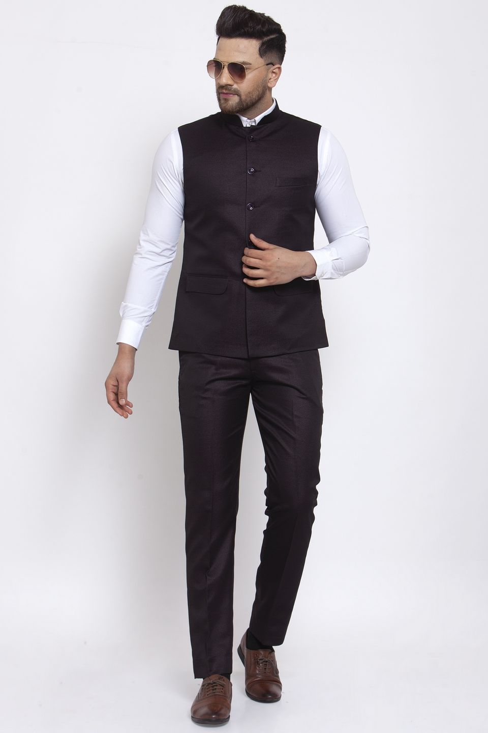 Wintage Men's Poly Blend and Evening Vest & Pant Set: Brown